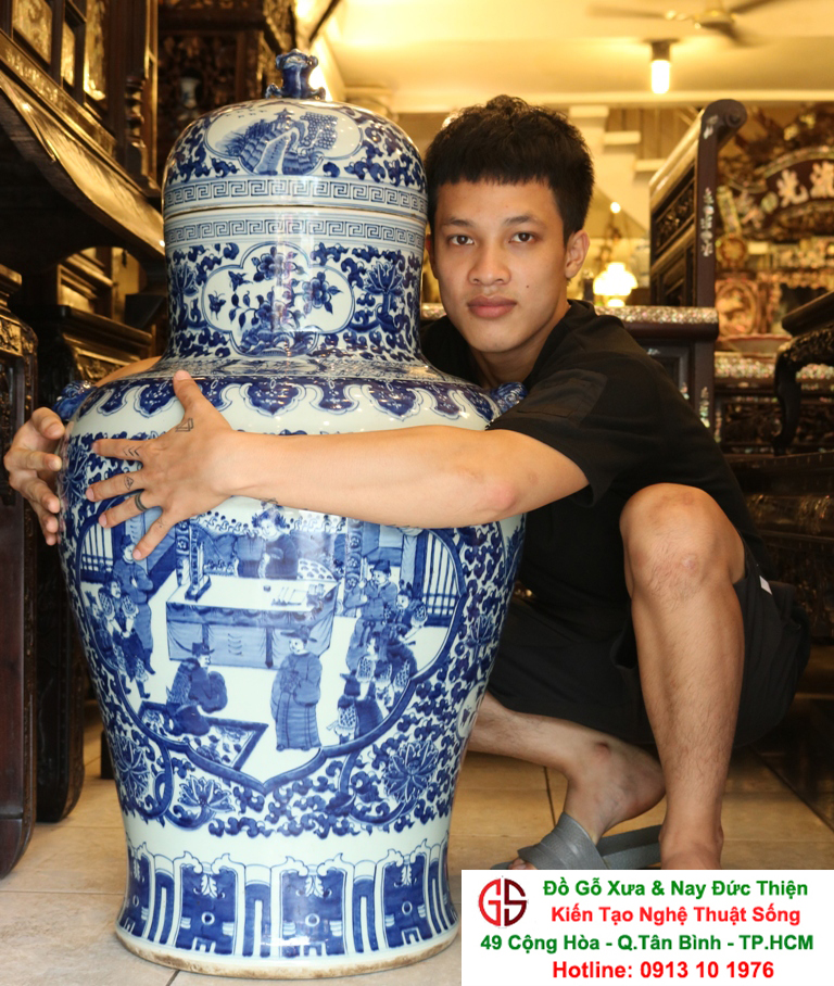 Chóe Sứ Xanh Trắng Loại  To Khủng Vẽ Tay Đẹp Và Hiếm